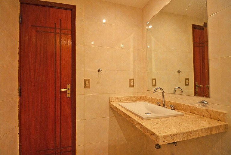 Cobertura com hidromassagem no Rio