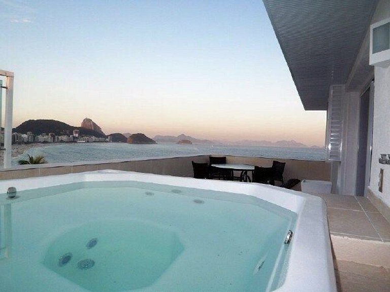 Penthouse with pool in Rio