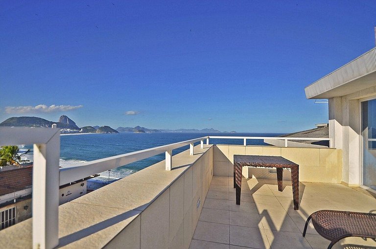 Penthouse with pool in Rio